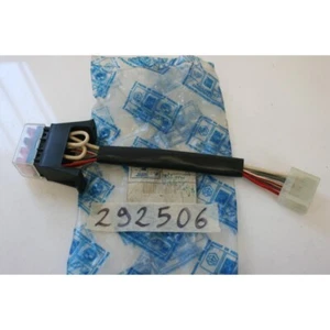 Fuse Holder Clamp Board Piaggio Skipper 125 150 - Picture 1 of 2