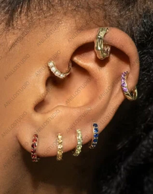 Pendientes Huggies de amatista natural de 0,36 quilates aros de graduación de oro amarillo sólido de 14 k Foto 1 de 4