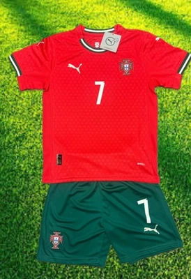Conjunto de camiseta + pantalones cortos para jóvenes de Ronaldo Portugal kits de fútbol para niños XS,SM,MED,LG Foto 1 de 3