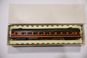 Great Northern Railway Railroad Empire Builder Coach HO Scale Con-Cor #1111 - Picture 1 of 2