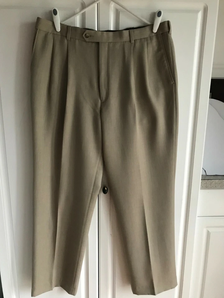 Pantalones de vestir clásicos Enro de segunda mano para hombre 40 marrón claro plisados pequeños cuadros Foto 1 de 1