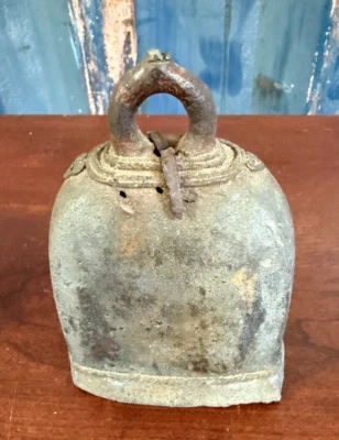 ¿Antiguo?  Campana de bronce cultura asiática elefante vaca templo Foto 1 de 4