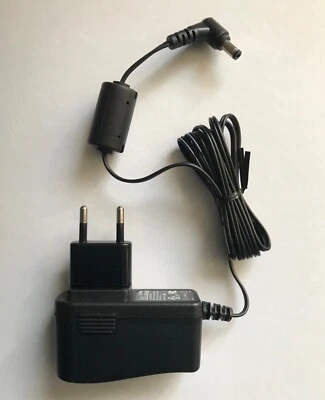 Caricabatterie Icom BC-123SA, 12V / 1A, Plug per spina italiana - Immagine 1 di 4