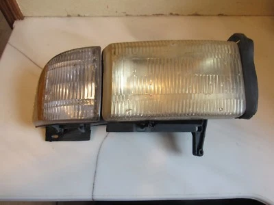 OEM 1994-2001 Dodge Ram Truck RH Headlight - Image 1 of 4