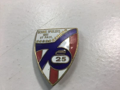 St. Paul Bonnie Spielers 25th Anniversary Pin back Badge. - image 1 of 2