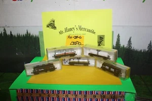 5 Model Power Tank Cars in Box 3762, 3417, 3411, 3457, 83453 Tankers - Picture 1 of 6