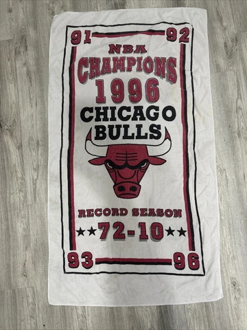 Vintage 90s Chicago Bulls Beach Towel 1996 Basketball Jordan Pippen Cover