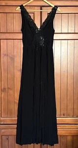 Neu Precious Curves SM Nachthemd schwarz weich seidig Spitze sexy leicht Neu mit Etikett - Bild 1 von 8