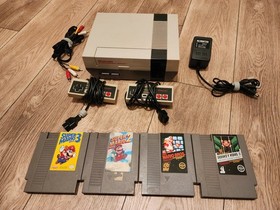 NES Console Nintendo + Super Mario Bros 1 2 3 & Donkey Kong 3