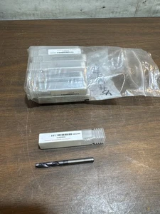 LOTE DE 16 TALADROS DE ENSUEÑO DE CARBURO YG-1 DH404046 4,6 mm 3xD TiAlN taladro INV = 32830 - Imagen 1 de 4