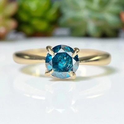 Compromiso solitario de diamantes redondos naturales azules elegantes redondos redondos de oro amarillo de 10 k Foto 1 de 4