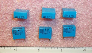 QTY (50) .082uf 250V 2% METALLIZED POLYPROPYLENE CAPACITORS MKP1840-382/252-43 - Picture 1 of 2