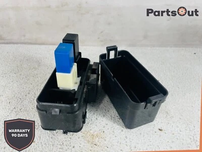 2008-2012 INFINITI EX35 LEFT RELAY BOX OEM - Imagen 1 de 4