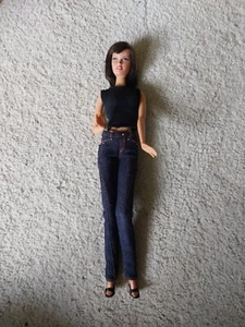 barbie basics model doll 02 collection 002 short hair black top jeans - Picture 1 of 6