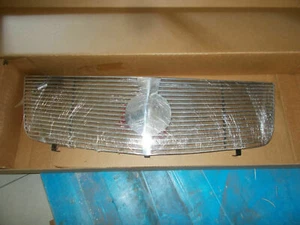 CADILLAC ESCALADE 02-05 GRIGLIA MASCHERINA CALANDRA IN METALLO CROMATA - Foto 1 di 1