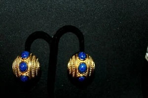 Vintage Christian Dior Mogul Gold Tone Lapis Blue Cabochon Clip Earrings - RARE! - Picture 1 of 5