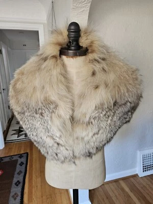 Lynx Fur Collar Scarf Spotted Gorgeous Soft And Fluffy Fully Lined 40" X 9" - Image 1 of 4