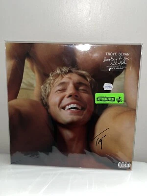 Troye Sivan -  Something To Give Each Other SIGNED Vinyl AUTOGRAPHED Cover New - Imagem 1 de 4