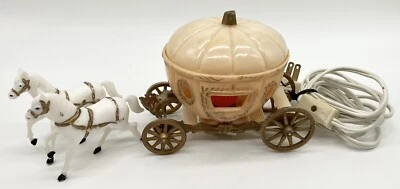 Vintage Plastic Pumpkin Carriage Horses Cinderella Lamp Light 🔥🔥🔥 - Image 1 of 3