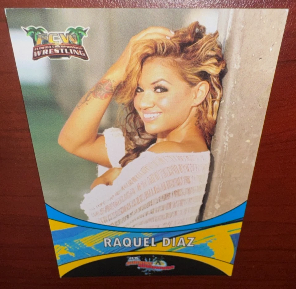 Tarjeta debut de novato Raquel Diaz 2012 FCW Summer Slamarama RC WWE NXT rara Foto 1 de 3
