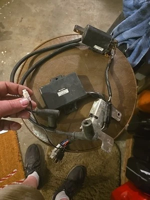 SKIDOO Formula Z 583 1997 070000-2421 módulo de caja CDI ecu 670cc Foto 1 de 4