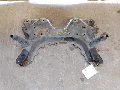 Genuine Mopar Front Suspension Crossmember from 2017 Jeep Renegade 11073822 Foto 1 de 4