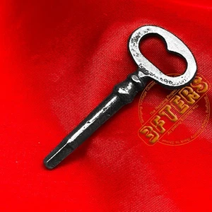 Authentic Vintage SINGER Key for Sewing Machine Treadle Tables - Bild 1 von 3