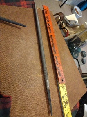 VINTAGE NICHOLSON USA ROUND SINGLE CUT METAL FILE 15" - Image 1 of 3