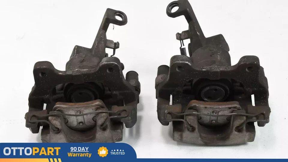 Jaguar XK 2007 par de pinzas de freno laterales traseras izquierda conductor y pasajero derecho OEM Foto 1 de 4