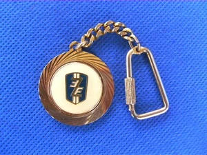 Zastava - Logo car auto vintage 80s - keyring keychain - Picture 1 of 13