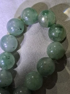 BURMESE GRADE A JADEITE, CREAM FLOATING FLOWER, 10mm, 172CT ELASTICATED BRACELET - Picture 1 of 22