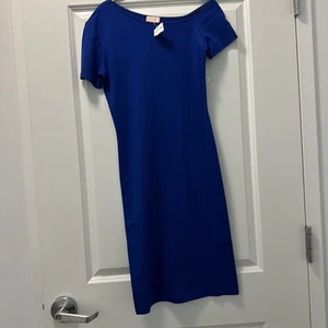 Dress - Picture 1 of 3