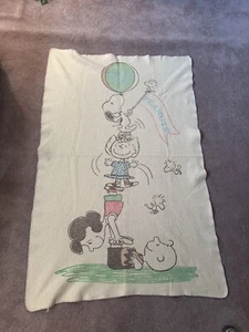 Vtg 60’s 1965 Peanuts Snoopy Charlie Brown Lucy Sally Blanket Keeping Fit - Picture 1 of 7