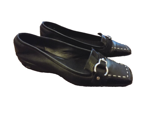 NIKE Mocassini COLE HAAN in pelle nera con cuciture forate verniciate zeppa tacco 1" 5