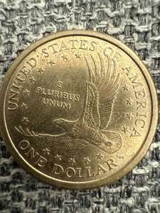 2000 P and D Sacagawea One Dollar Coin US Liberty Gold Color x1 - Picture 1 of 2
