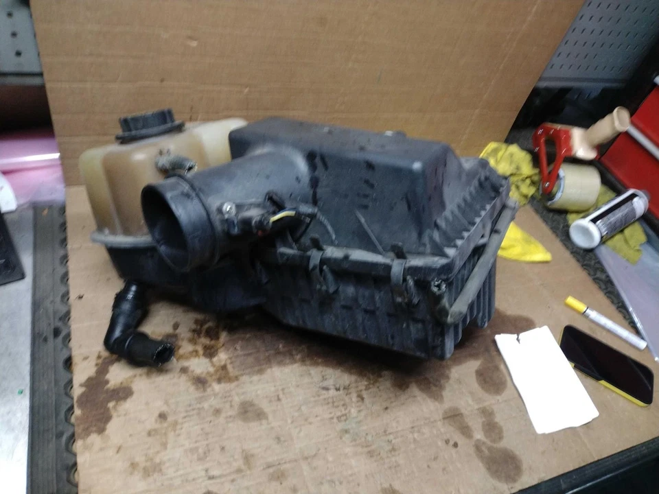 2011 Ford F150 Air Cleaner Assembly OEM Black AL3Z9661B 5.0L 202K Miles - Image 1 of 4