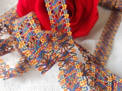 Dentelle vintage multicolore entre deux 3 métres sur 1,6 cm A5 - Photo 1/4