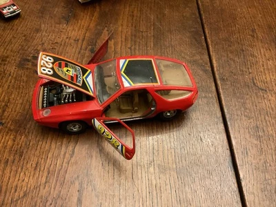 mebetoys rallye Porsche 928 Rouge 1/25 - Photo 1/4