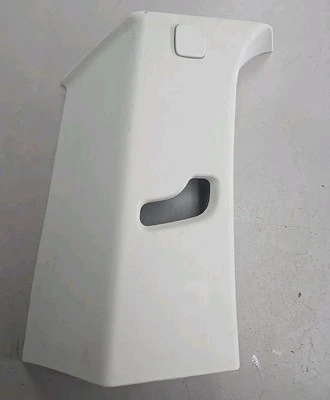 07-10 Dodge Nitro Rear Passenger Pillar Trim Gray - Imagem 1 de 3