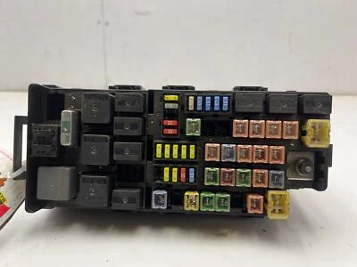 2004 2005 年林肯飞行员发动机托架保险丝盒组件原始设备制造商 4C5T-14398-AB — 第 1/4 张图片