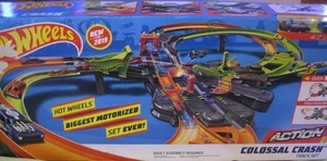 Hot Wheels Colossal Crash Action Track Set & Cars 2019 Mattel GFH87 New in Box - Picture 1 of 3