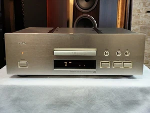 TEAC VRDS-25xs Compact Disc CD Player AC100V used from japan - Picture 1 of 6