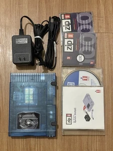 Iomega Zip 100 USB Zewnętrzny dysk Drive Z100USB Półprzezroczysty niebieski PRZETESTOWANY - Zdjęcie 1 z 10