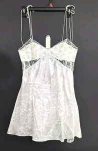 Victoria Secret For Love & Lemons Baby's Breath Dress M White 30466 - Picture 1 of 8