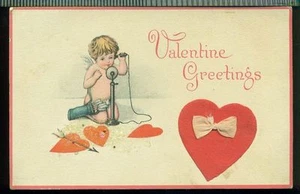 VALENTINE GREETINGS Cherub Cupid on the Phone Red Hearts Glitter Bow Postcard - Picture 1 of 1