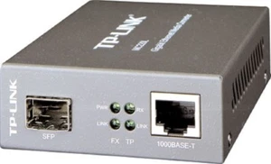 TP-Link MC220L 1000M RJ45 1000M SFP Slot Supporting MiniGBIC Chassis Mountable - Picture 1 of 12