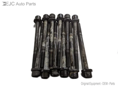 Cylinder Head Bolt Kit From 2006 Hummer H3  3.5 - Image 1 of 4