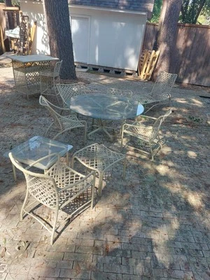Brown Jordan Patio Furniture Vintage - Image 1 of 4