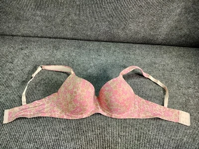 Sujetador Delta Burke 38D Cobertura Completa Rosa Cómodo Acolchado Sin Costuras Con Aros Foto 1 de 4