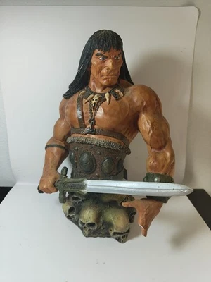 Estatua Busto Conan el Cazador Limitada Caballo Oscuro Jeffery Scott 791/3500 Rota Foto 1 de 4